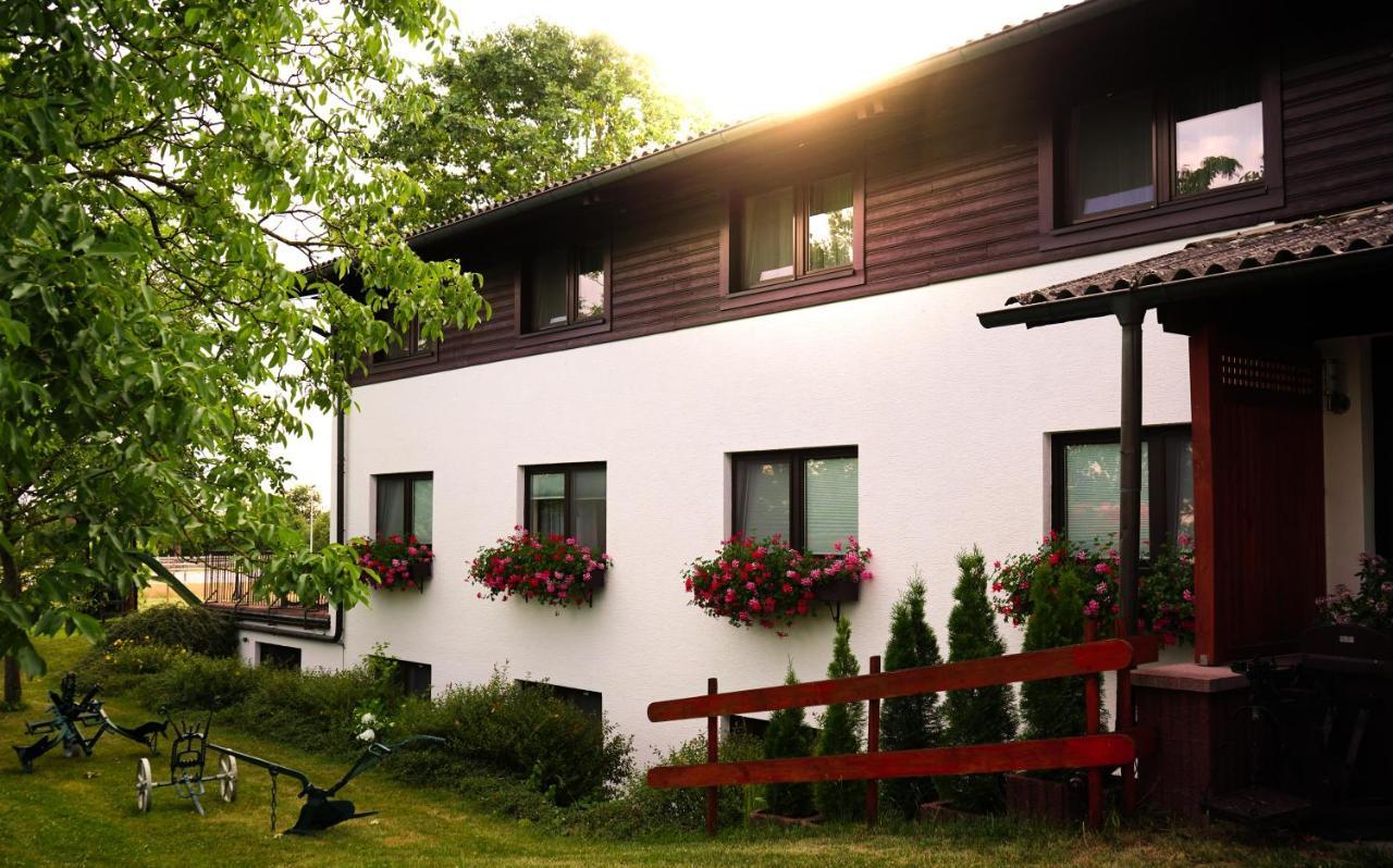 Fruehstueckspension Christinenhof Dreieich Extérieur photo
